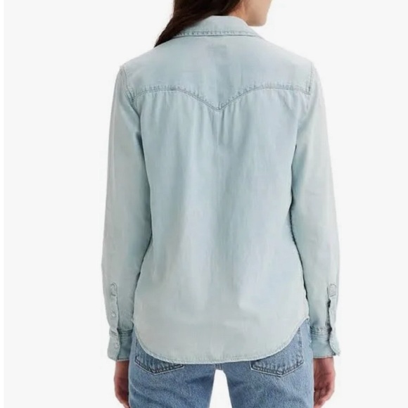 Levi’s women shirt size medium - Picture 3 of 3